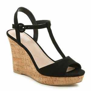 Black Wedge Sandals 🖤